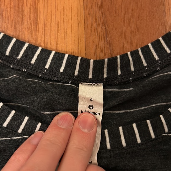 Lululemon cates tee - Picture 2 of 4